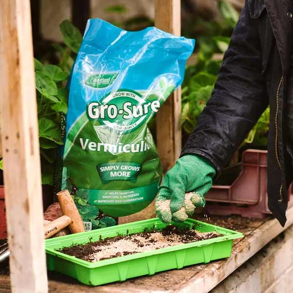 Gro-Sure Vermiculite 10 Litres 3 Gro-Sure Vermiculite 10 Litres - Image 3
