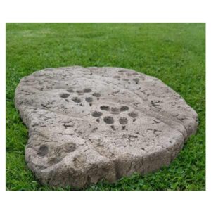 Paw Print Stepping Stone 52cm