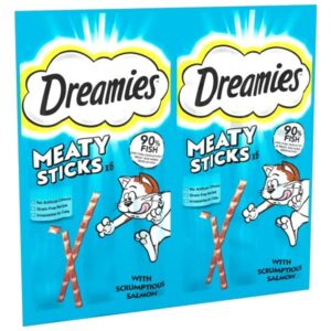 Dreamies Meaty Sticks with Scrumptious Salmon 30g Cat Treat
