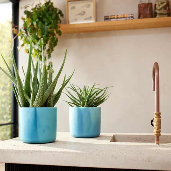 Elho The Ocean Collection Round Atlantic Blue 18cm Flower Pot 4 Elho The Ocean Collection Round Atlantic Blue 18cm Flower Pot - Image 4