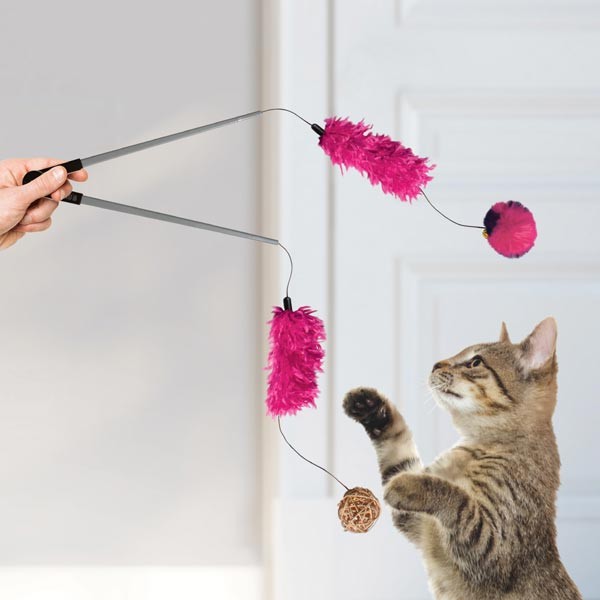 KONG Teaser Tweezerz Cat Toy 3 KONG Teaser Tweezerz Cat Toy - Image 3