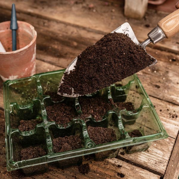 Westland Seed & Cutting Super Fine Grade Compost 10 Litres 2 Westland Seed & Cutting Super Fine Grade Compost 10 Litres - Image 2