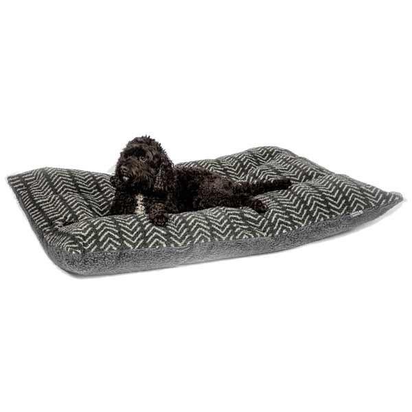 Danish Design Sherpa Fleece Charcoal Arrows Deep Duvet 100cm 3 Danish Design Sherpa Fleece Charcoal Arrows Deep Duvet 100cm - Image 3