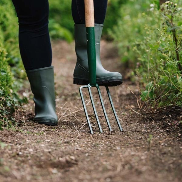 Gardeners Mate Digging Fork 104cm 2 Gardeners Mate Digging Fork 104cm - Image 2