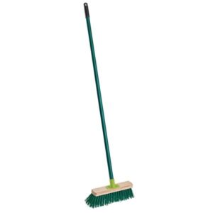 Gardeners Mate Stiff Garden Broom 120cm