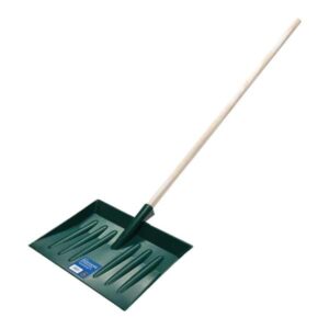 Garland Green Snow Shovel with Wooden Handle
